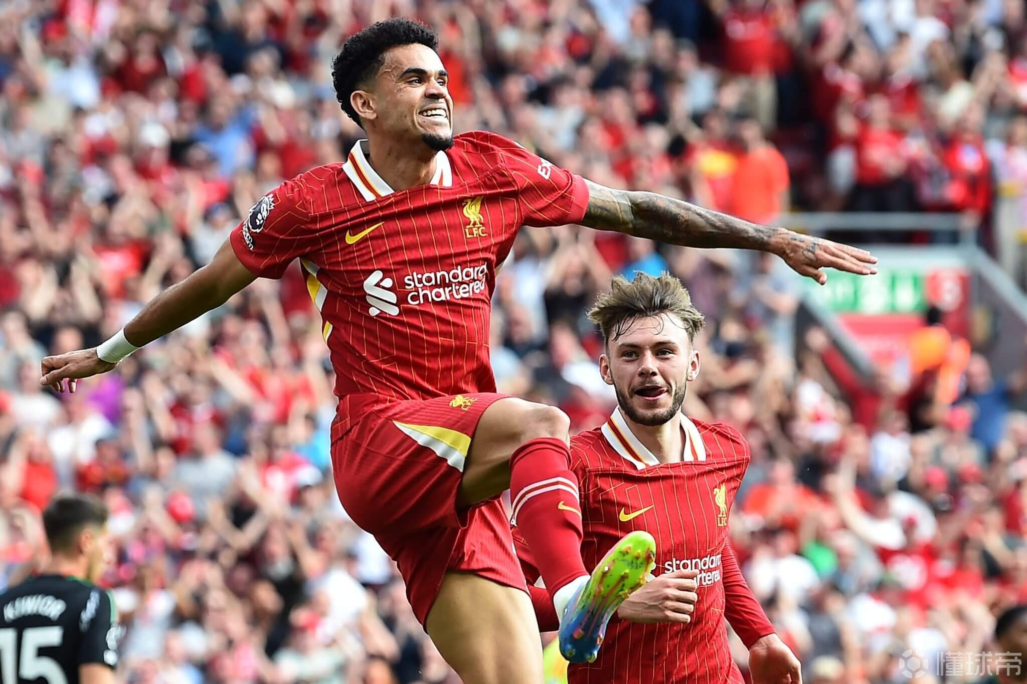 金年会平台-利物浦训练开放日，冲刺阶段内部沟通引欢呼，NBA总决赛在即，高层口径保持一致(利物浦打法特点)